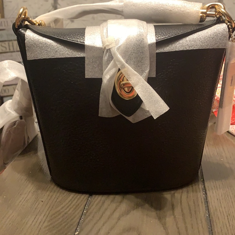 Coach NWT!! Addie crossbody purse.